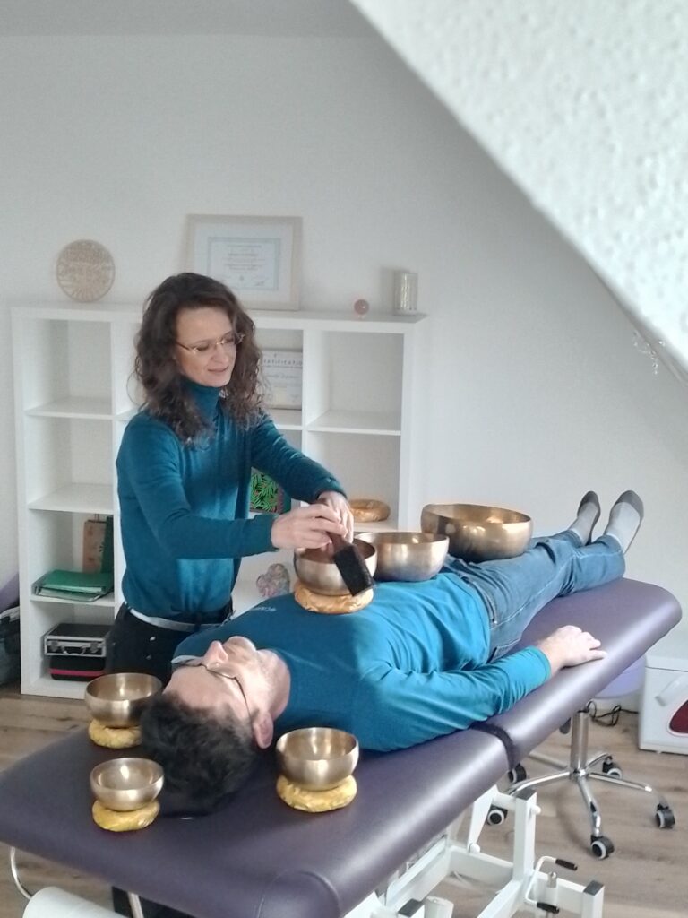 Séance de relaxation aux bols tibétains en cabinet